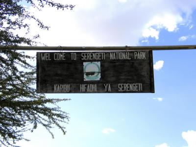 2005.02.14.serengeti.sign.jpg
