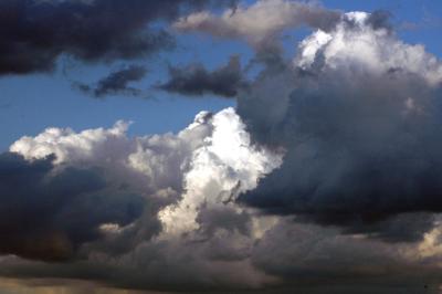 clouds on lake
