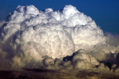 clouds on lake