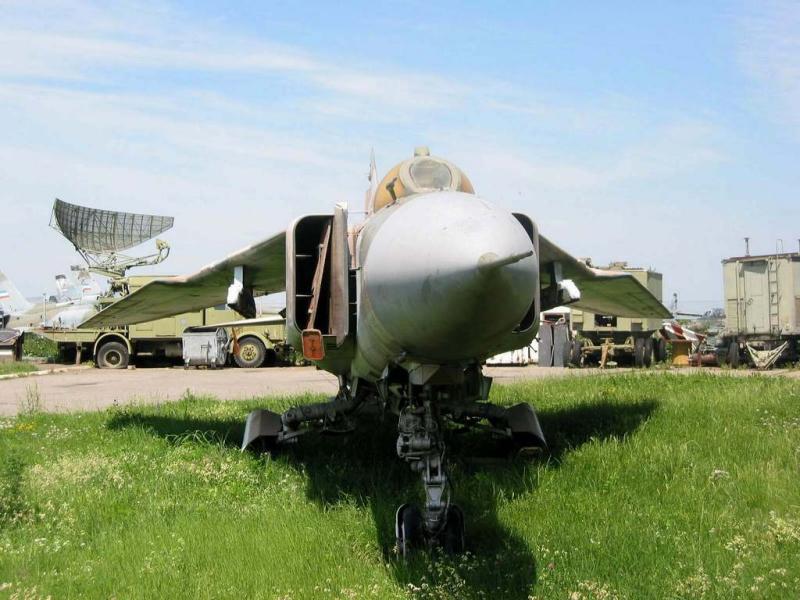 MIG 23