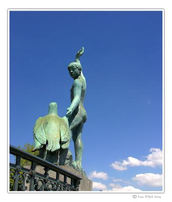 Statue Zeus and Ganymede