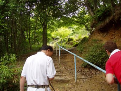 Climbing up Mt. Yamamoto (aka Yamamoto-yama)