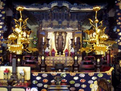 The altar at Seiryo-ji