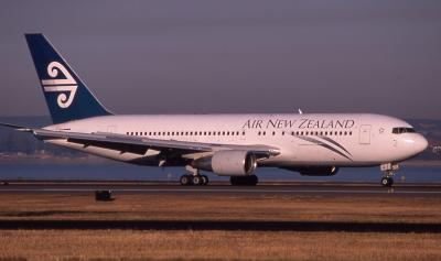 ZK-NBA  Air New Zealand   B767-200.jpg