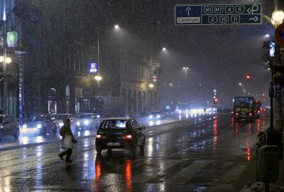 Rkoczi street, pedestrians crossing