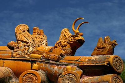 Detail eines Tempeldaches / detail of a temple roof 1