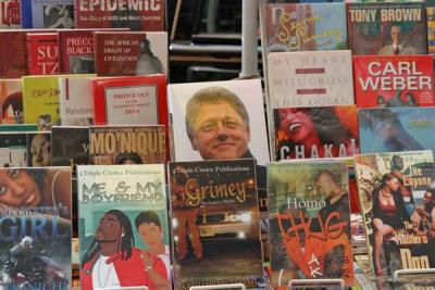 books being sold on 125 th street 011.jpg