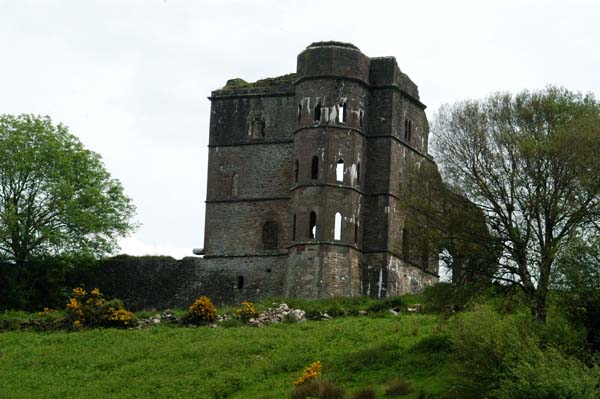 Ruin along the Ring of Kerry