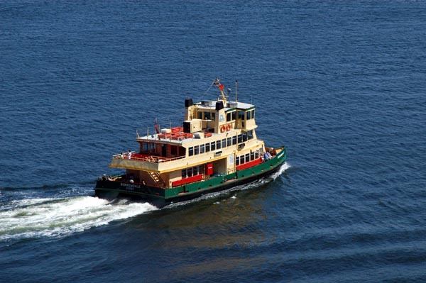 Sydney Ferry's boat to Taronga Zoo
