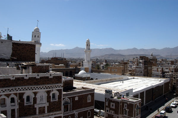 Al-Jami' al-Kabir, the Great Mosque of Sana'a from the Art Centre roof