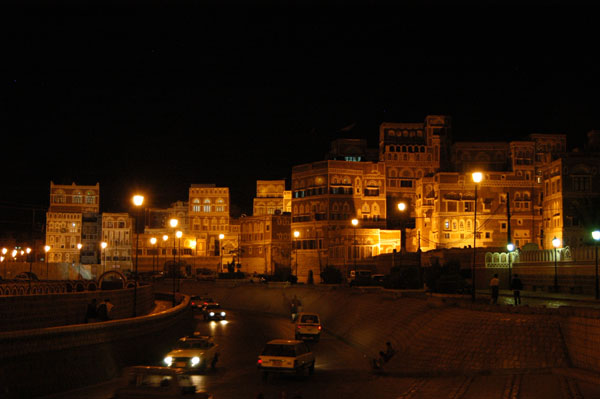 Sa'ila Street (a paved wadi), west edge of Old Town Sana'a