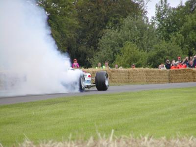 u48/burlsey/medium/30728161.Goodwood_FOS_2004_020.jpg