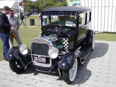 u48/burlsey/medium/30728291.Goodwood_FOS_2004_148.jpg