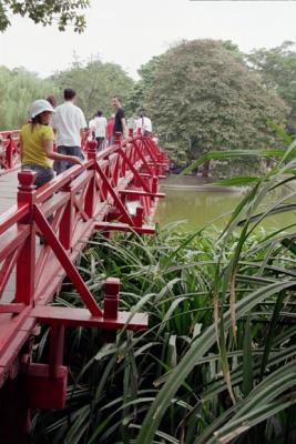 Bridge to Den Ngoc Son