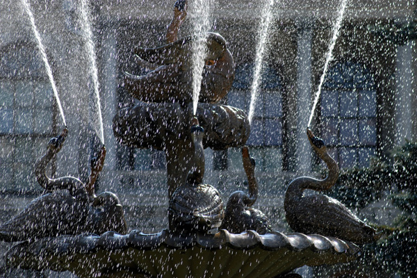 DolmabahceFountain.jpg