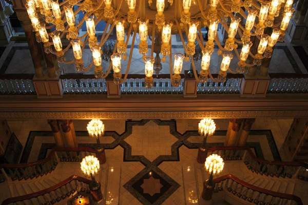 CiraganPalaceHotel1.jpg