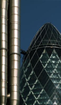 u48/delin/medium/30685379.SwissRe02.jpg
