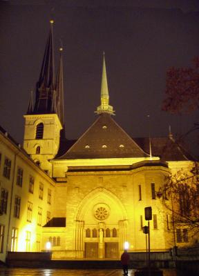 02-12-04 luxembourg cathedral