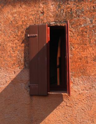 red window.jpg