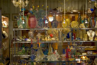 u48/etlea/medium/40069322.Murano_glass_shop.jpg