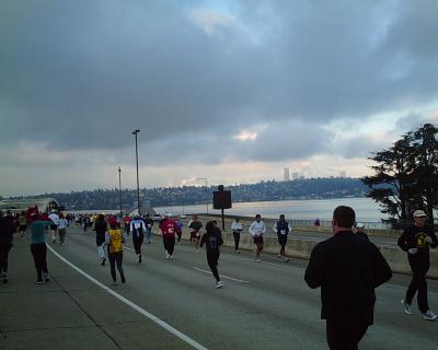 Runners both directions in the fast lanes