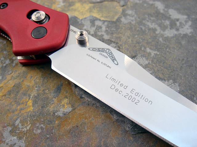 940-Red_close