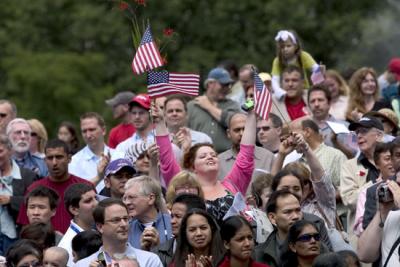 A huge crowd of wellwishers cheered after the Oath was Administered.