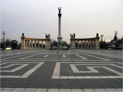 Finnally arrived in Budapest: The Heroes square.