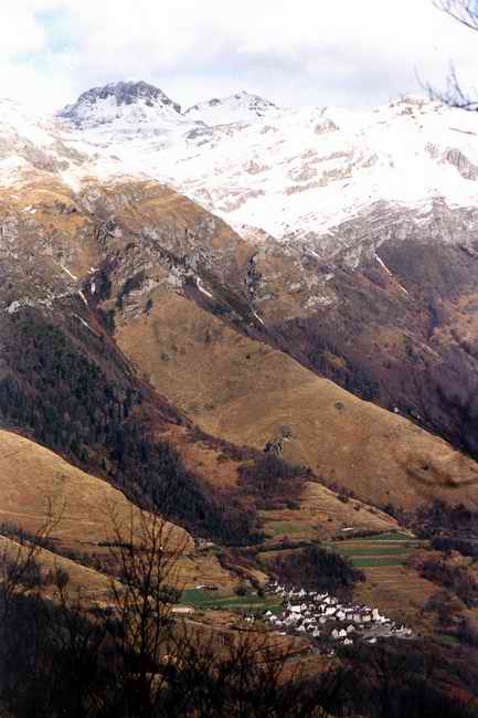 Aydius et le Mailh Massib (1973 m)