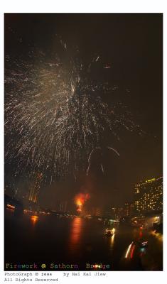 u48/kaijiew/medium/37257067.Firework_074SathornBridgecopy.jpg