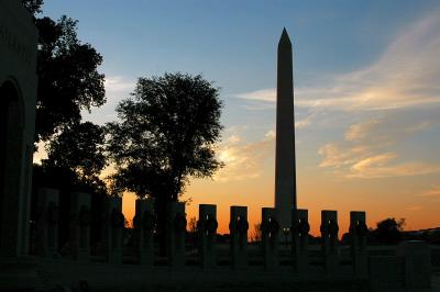 WWII Memorial sunrise   9499