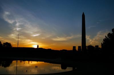 WWII Memorial sunrise   9524