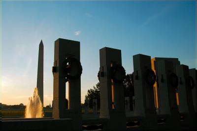 WWII Memorial sunrise   9825