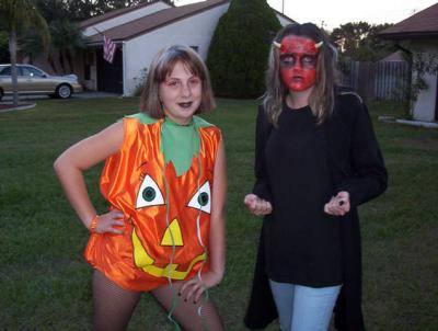 u48/larrys4227/medium/37133948.Halloween_200410.jpg