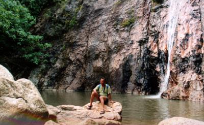 Thailand10002_Lennert+waterf.jpg