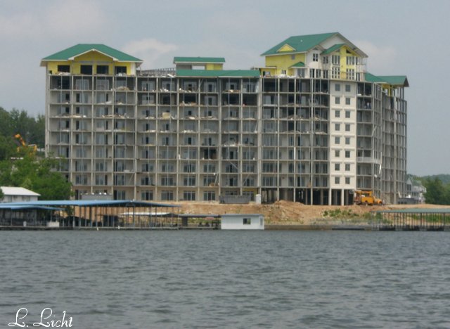 Condos Lake of the Ozarks 101.jpg