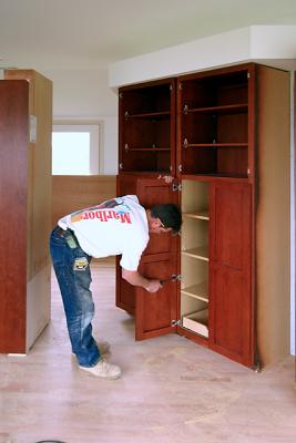 Kitchen Cabinet Installation