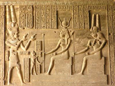 Denderah Temple Relief4.jpg