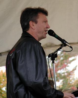 Andy Swindell - Keyboards and vocals
