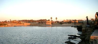 Caesarea harbour during twilight Dec 2004-2.jpg
