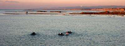 Sunset diver in Caesarea Dec 2004.jpg