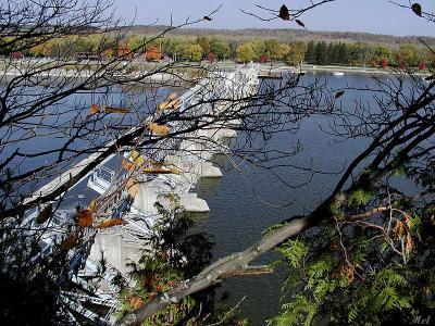 Different view of lock and Dam.jpg(200)