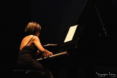 u48/nguyenlang/medium/37293119.DSC_0193Pianist1copy.jpg