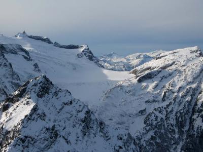 The Needle & Neve Glacier (Horseman111704-02adj.jpg)