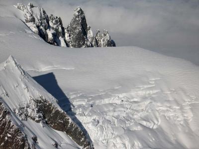 Crystal Glacier & Nooksack Tower (Shuksan111904-094adj.jpg)