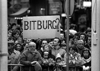 Demonstrating against US president Reagans visit to the German town of Bitburg