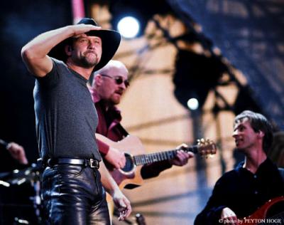 u48/peytonhoge/medium/40093411.TimMcGraw.jpg