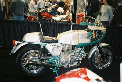 Ducati 750 Super Sport, won Imola 200 1971