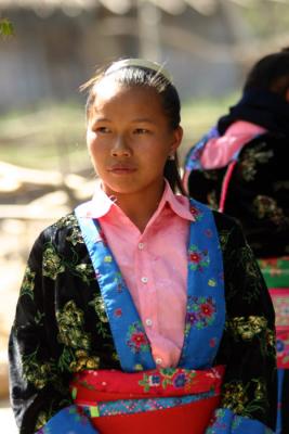 Hmong en costume de fte