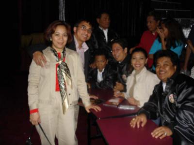 u48/rennan/medium/36977945.VegasNovember2004038.jpg